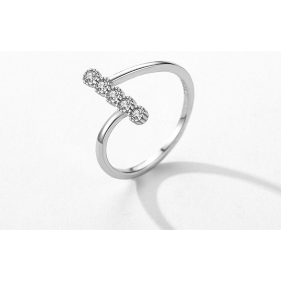 NEW Women\'s Bezel Set Simulated Diamond Platinum-Plated S925 Band Ring, Size‎ 7